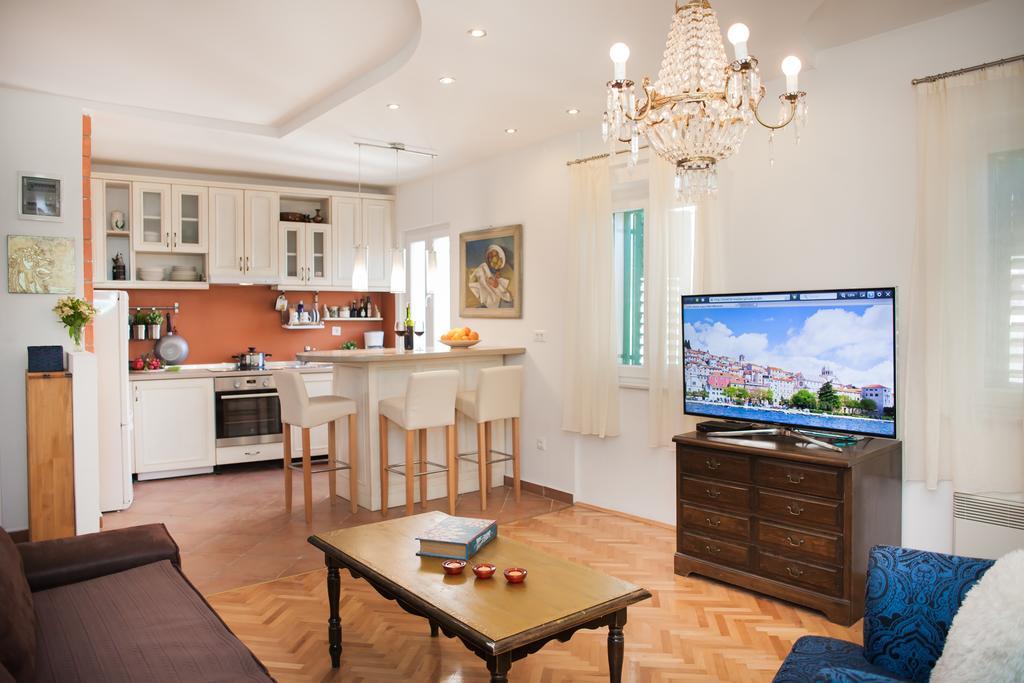 Apartments Laurus Šibenik Екстериор снимка